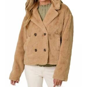 NEW MYSTREE collared faux fur jacket in latte